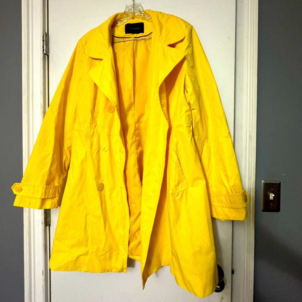 Talbots XL yellow rain jacket, gently used.